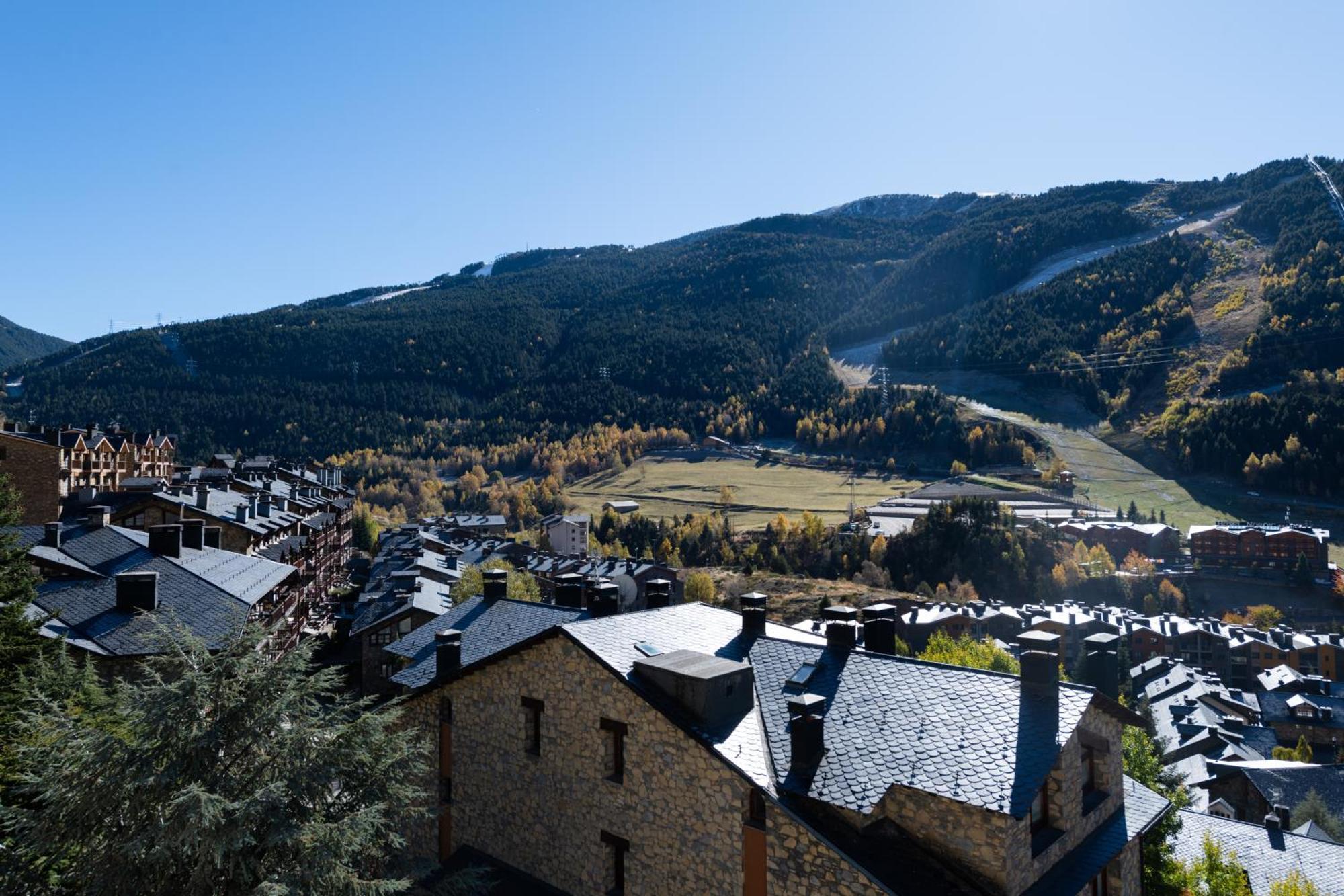 Apartamento Moderno Bh Aspen Atico Con Vistas 埃尔塔特 外观 照片