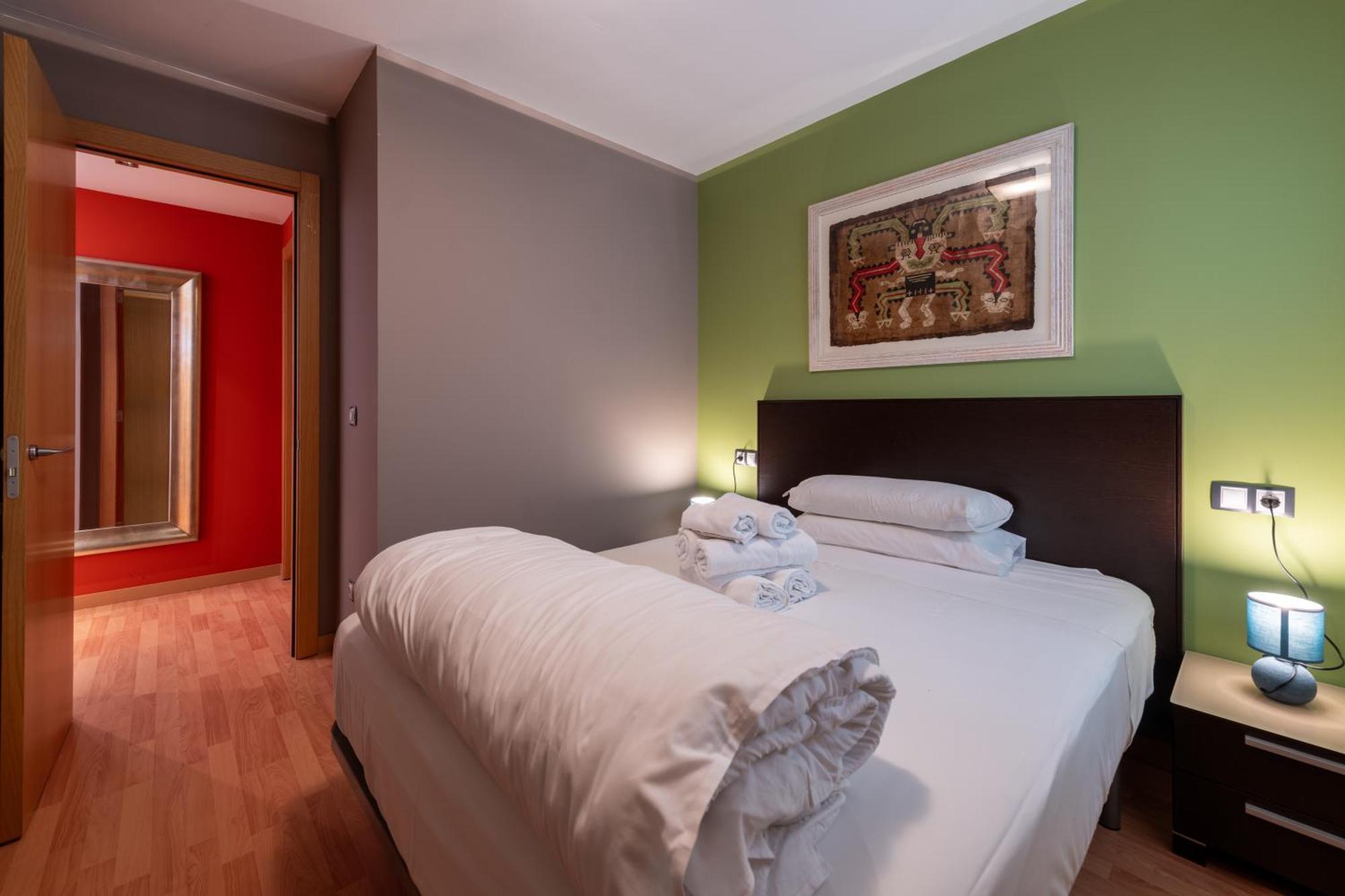 Apartamento Moderno Bh Aspen Atico Con Vistas 埃尔塔特 外观 照片